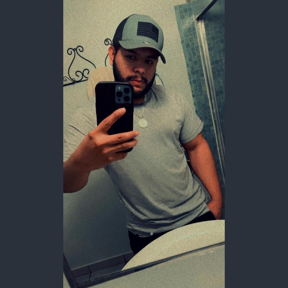 Meet your Posher, Ezequiel - Picture 1 of 1